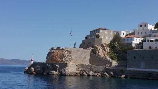Μνημείο Ανδρέα Μιαούλη