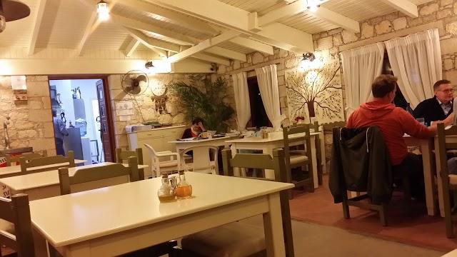 Taverna Eleven