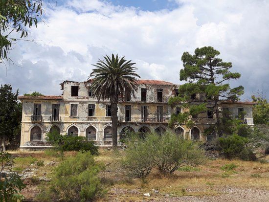 Sarlitza Palace