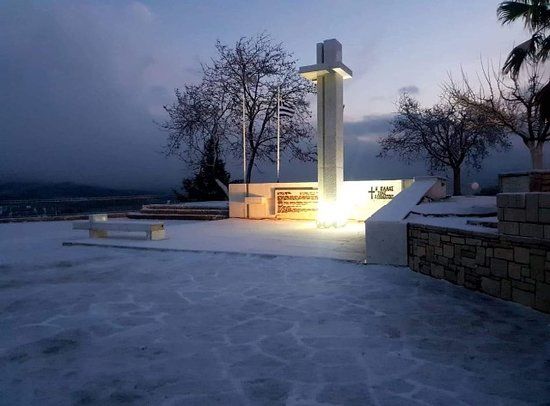 Μνημείο Πεσόντων στη Μάχη του Πέτα