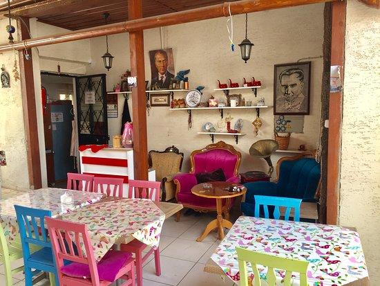 Sakli Bahçe Cafe