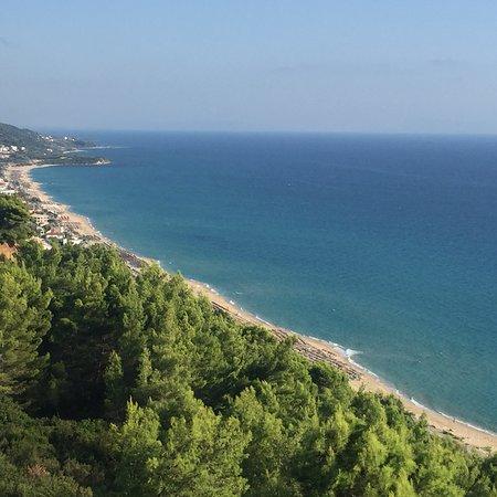 Παραλία Βράχος