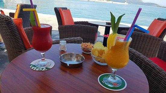 Corner Bar Pythagorio