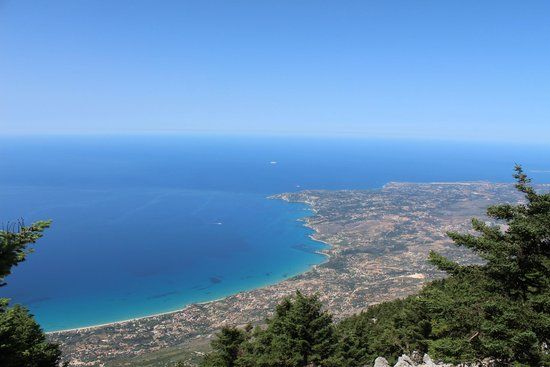 Παραλία Τραπεζάκι